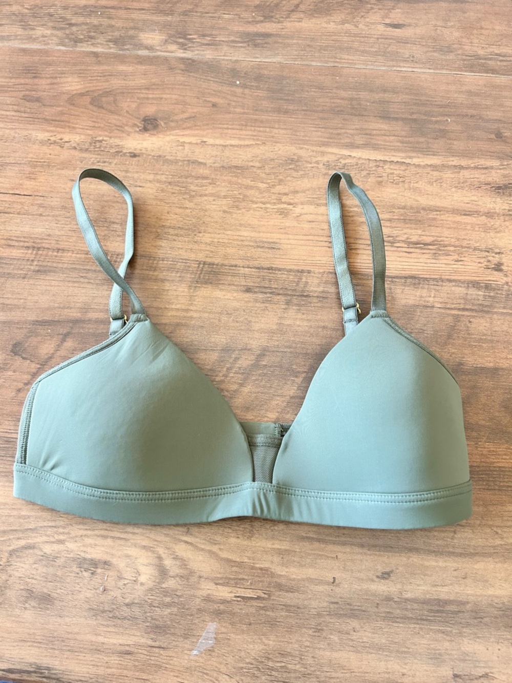 PEPPER Everyday Wireless Triangle Bra in Sage Green xs